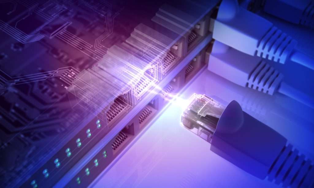 Electronic power connection with a connector cord